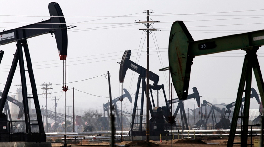 Цены на нефть отошли от максимумов после публикации отчета API